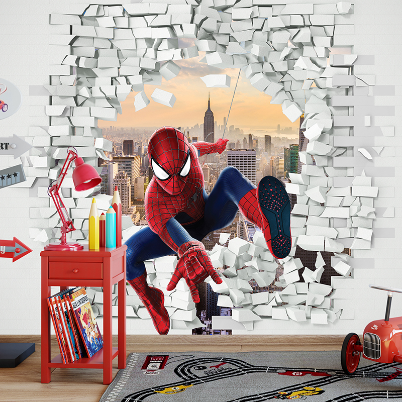Foto tapeta Spiderman kroz zid od cigle na zidu